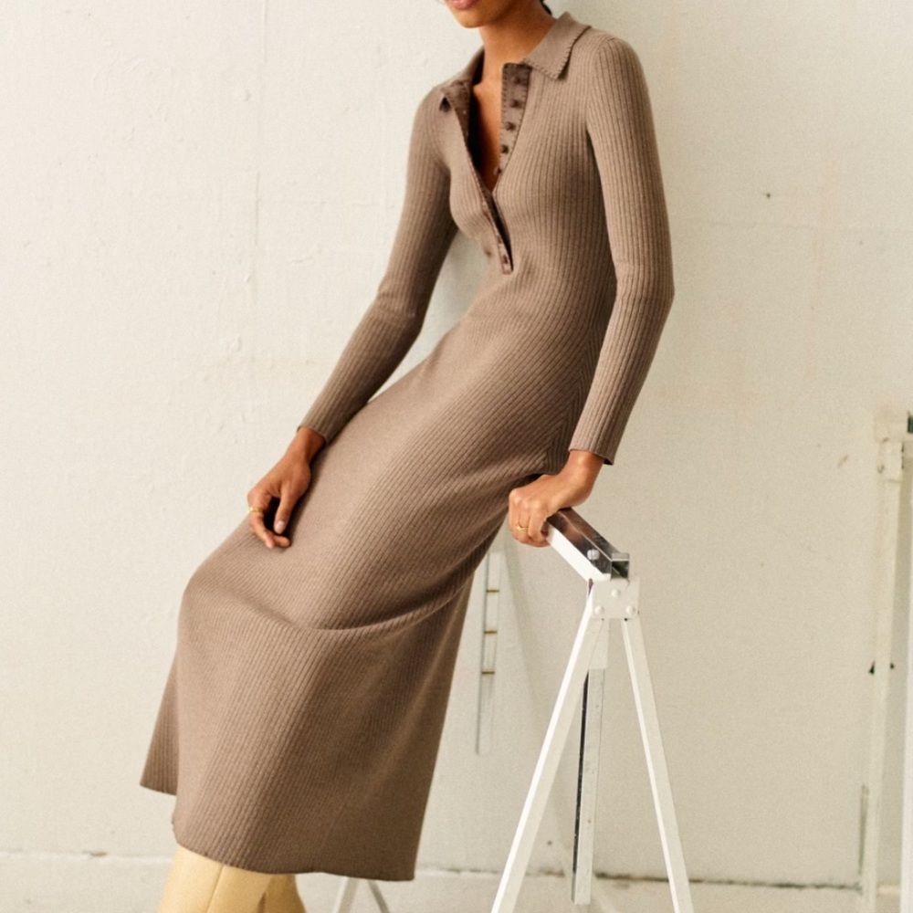 sézane léandre dress in dark taupe